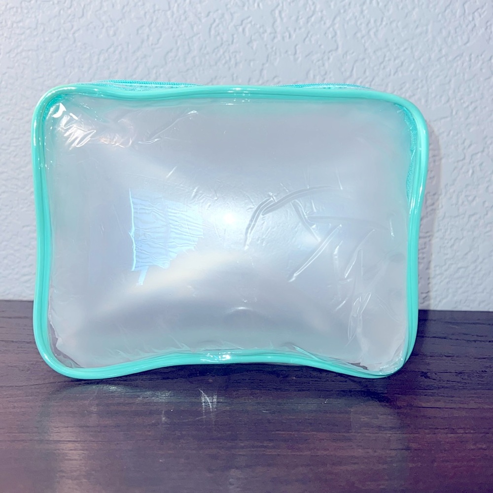 NWOT CLEAR & MINT GREEN MAKEUP BAG